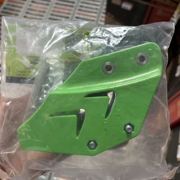 GUIA CADENA ROBUST CRF230F CRF250F CRF300F VERDE